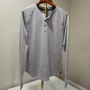 GAIAM GREY LONG SLEEVE ATHLETIC SHIRT WITH THUMB HOLE MEN SIZE L